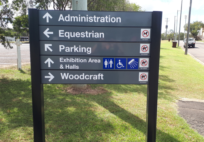 directional wayfinding signage hervey bay