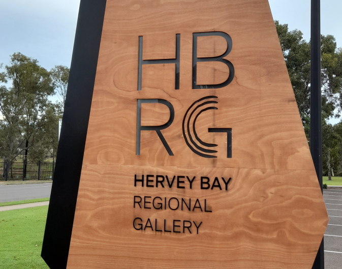 timber sign hervey bay